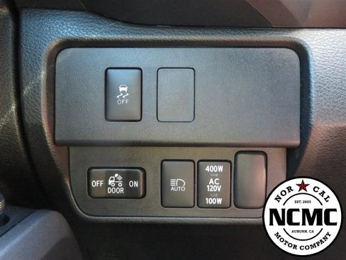 Used 2021 Toyota Tacoma TRD Sport image 34