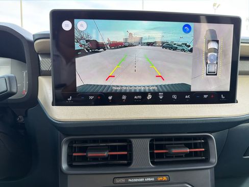 Used 2025 Ford Maverick Lariat w/ 4K Tow Package image 22