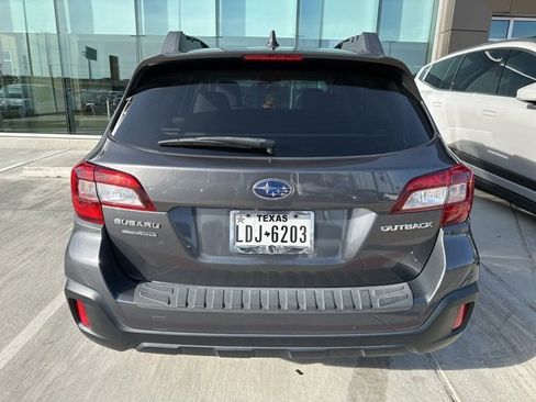 Used 2018 Subaru Outback 2.5i Premium image 8