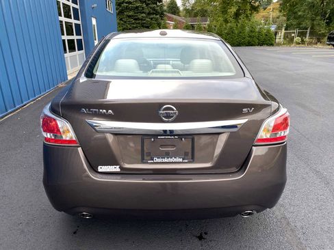 Used 2015 Nissan Altima 2.5 SV image 12