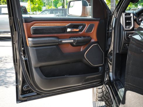 Used 2019 RAM 1500 Limited AWD/4WD image 15