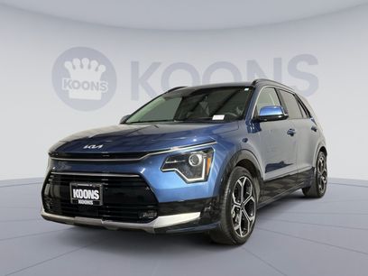 Used 2024 Kia Niro EX Touring