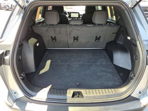 Used 2025 Chevrolet Equinox LT FWD image 29
