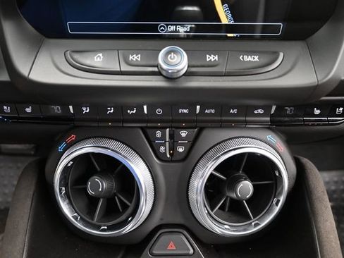 Used 2018 Chevrolet Camaro SS RWD image 13