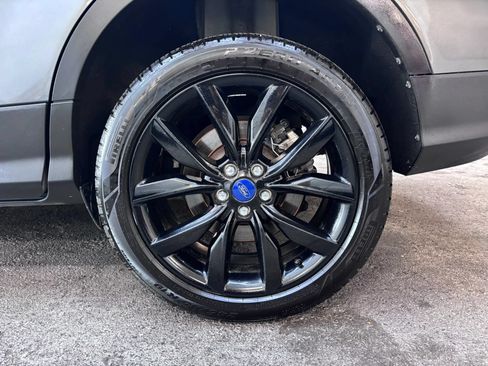 Used 2017 Ford Escape SE w/ Equipment Group 201A AWD/4WD image 7