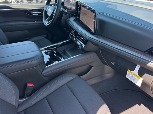 New 2026 Chevrolet Suburban LS w/ LPO, Dark Essentials Package RWD image 17