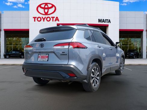 Used 2024 Toyota Corolla Cross AWD Hybrid w/ Moonroof Package image 4