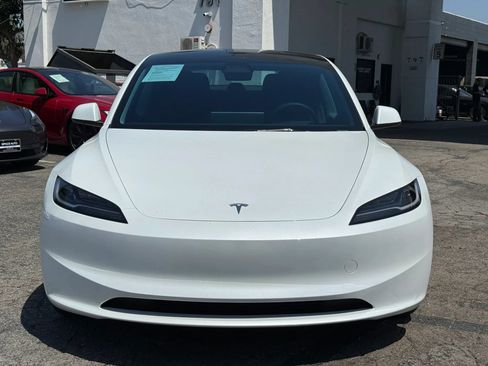 Used 2025 Tesla Model 3 Long Range RWD image 2