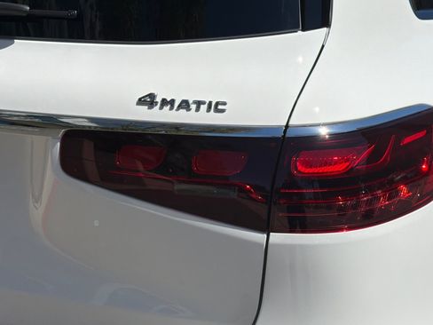 New 2026 Mercedes-Benz GLS 450 4MATIC image 28