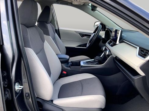 Certified 2024 Toyota RAV4 XLE w/ Convenience Package FWD image 9