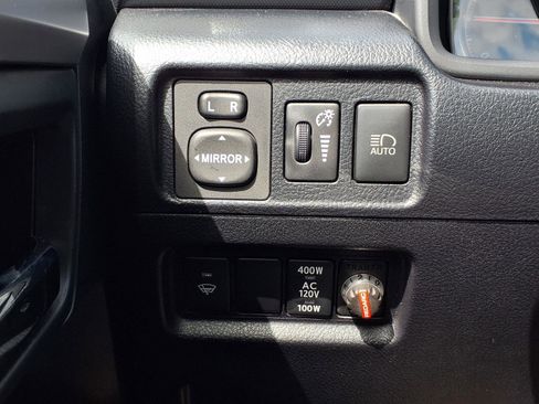 Used 2020 Toyota 4Runner Limited AWD/4WD image 14