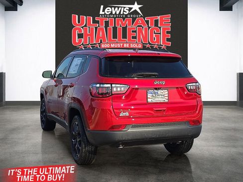 New 2026 Jeep Compass Latitude image 3