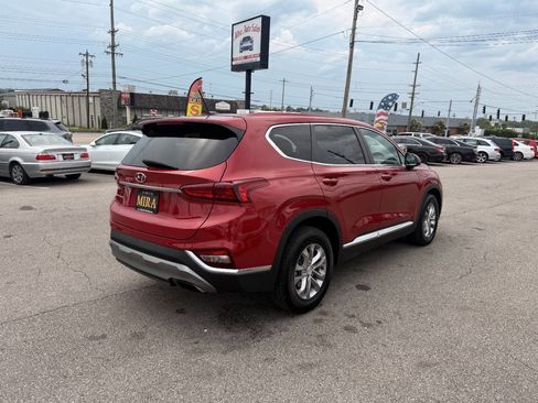 Used 2020 Hyundai Santa Fe SE FWD image 6
