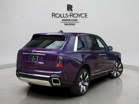 Certified 2025 Rolls-Royce Cullinan AWD/4WD image 2