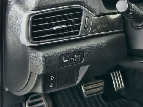 Used 2019 Honda Accord Sport image 12