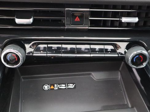 Used 2025 Chevrolet Tahoe RST w/ Comfort Package AWD/4WD image 12