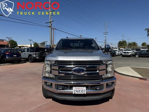 Used 2019 Ford F250 Lariat w/ Chrome Package image 3