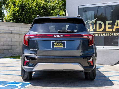Used 2025 Kia Seltos S FWD image 12
