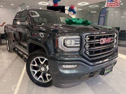 Used 2017 GMC Sierra 1500 SLT AWD/4WD image 3