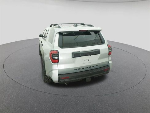 New 2026 Toyota 4Runner SR5 image 6