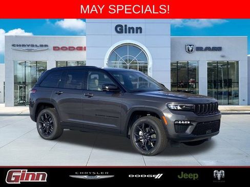 Used 2025 Jeep Grand Cherokee Limited AWD/4WD image 1