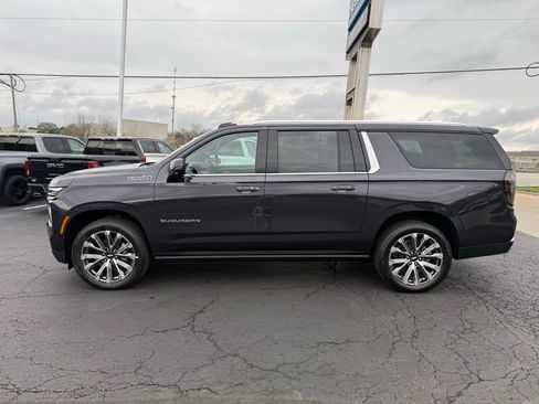 New 2026 Chevrolet Suburban High Country AWD/4WD image 7