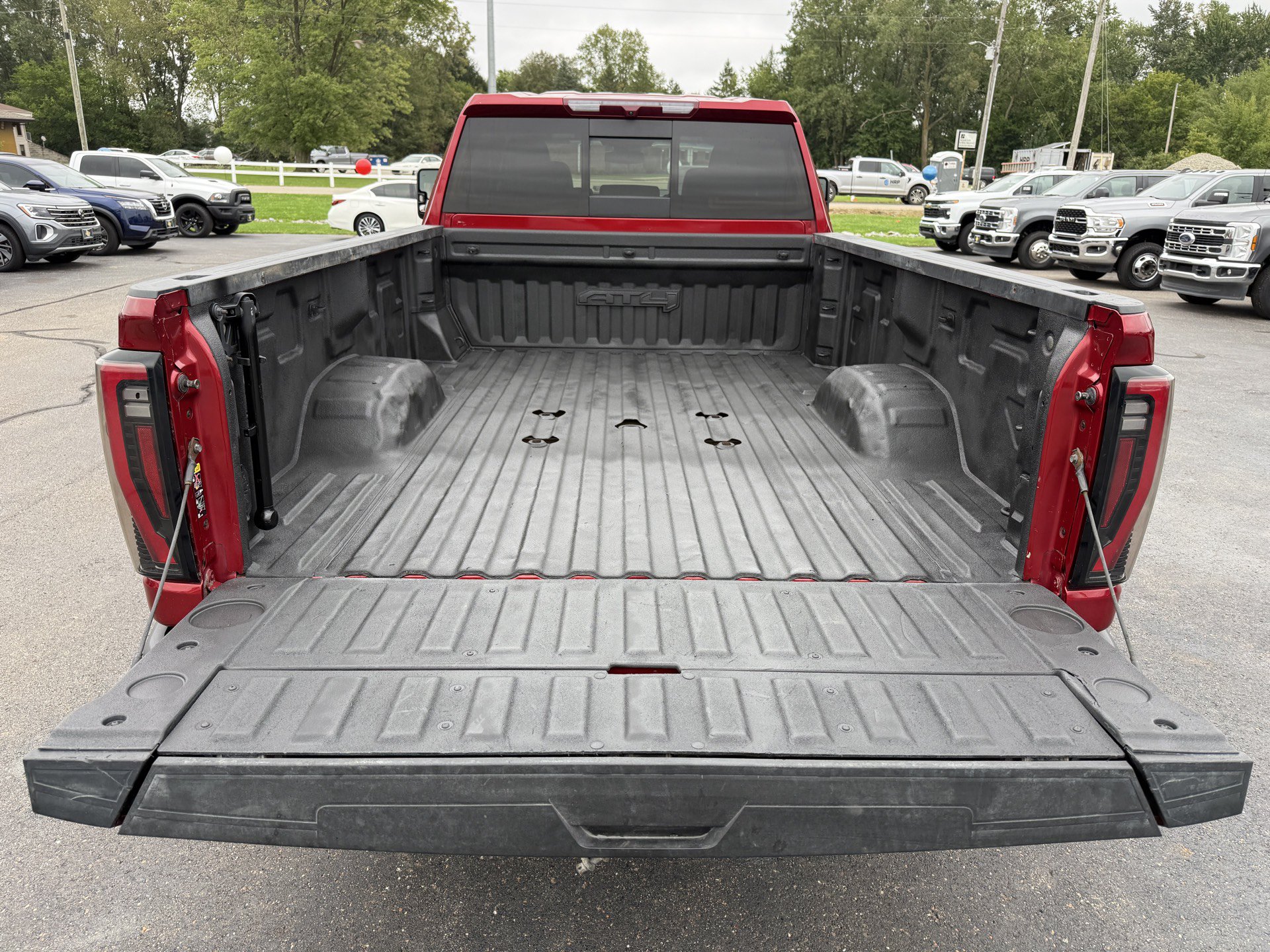 Used 2024 GMC Sierra 2500 AT4 w/ AT4 Preferred Package AWD/4WD image 38