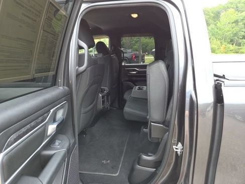 Used 2019 RAM 1500 Big Horn AWD/4WD image 34