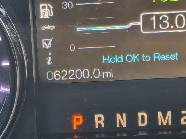 Used 2015 Ford F250 XLT w/ XLT Premium Package AWD/4WD image 12