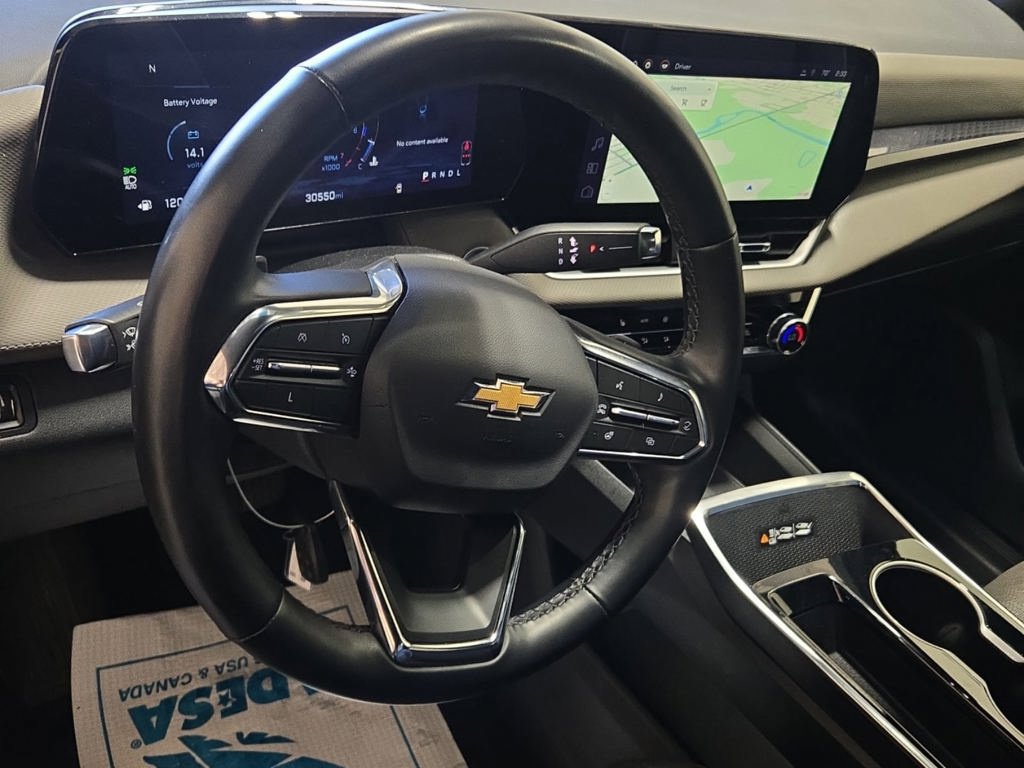 Used 2025 Chevrolet Equinox LT w/ Convenience Package II AWD/4WD image 6