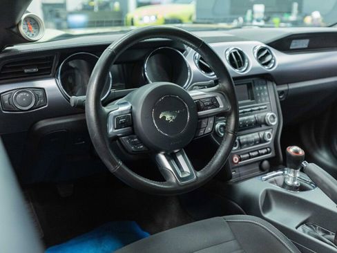 Used 2015 Ford Mustang GT image 9