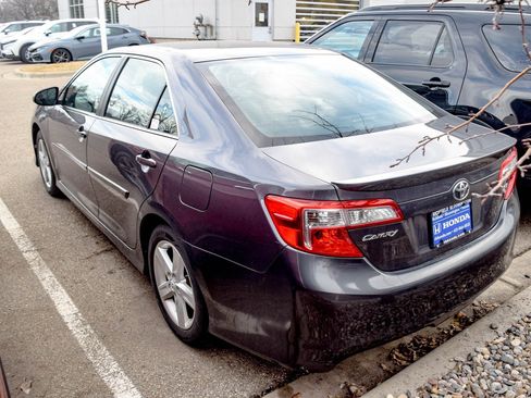 Used 2013 Toyota Camry SE image 18
