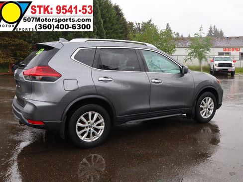 Used 2018 Nissan Rogue SV AWD/4WD image 9