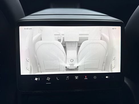 Used 2025 Tesla Model 3 Long Range RWD image 13