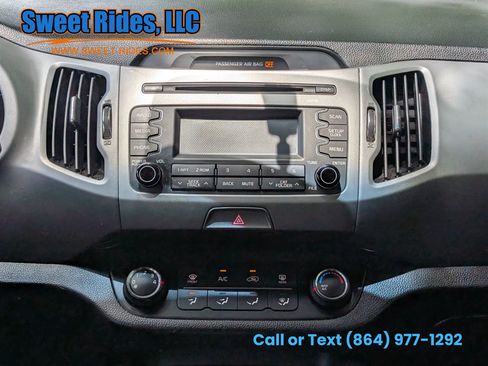 Used 2015 Kia Sportage LX FWD image 16