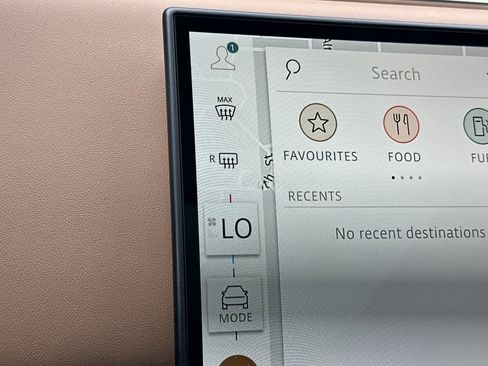 New 2026 Land Rover Range Rover Long Wheelbase SE AWD/4WD image 27