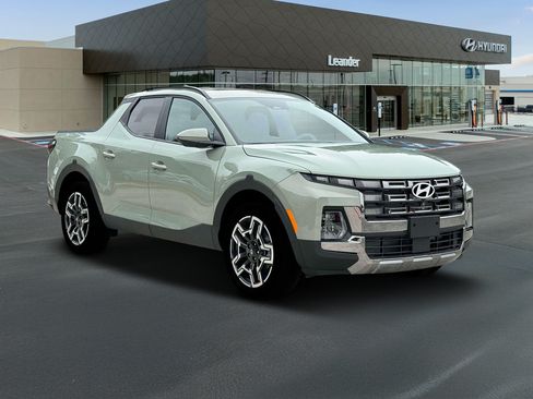 Certified 2025 Hyundai Santa Cruz Limited AWD/4WD image 11