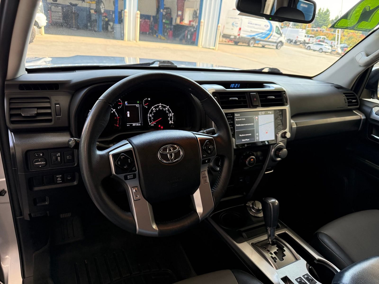 Used 2022 Toyota 4Runner SR5 Premium w/ Moonroof Package AWD/4WD image 13