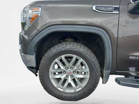 Used 2019 GMC Sierra 1500 SLT w/ SLT Premium Package AWD/4WD image 13