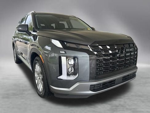 Used 2025 Hyundai Palisade SEL FWD image 2