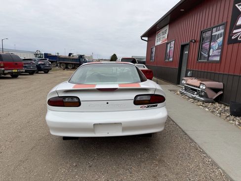 Used 1997 Chevrolet Camaro Z28 w/ Preferred Equipment Group 2 RWD image 8