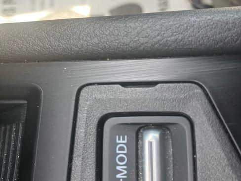 Used 2025 Nissan Kicks SV FWD image 23
