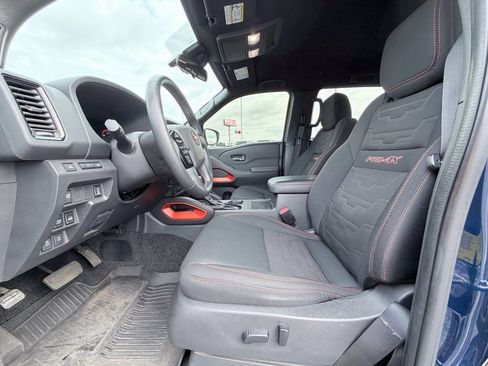 Used 2022 Nissan Frontier PRO-4X image 22