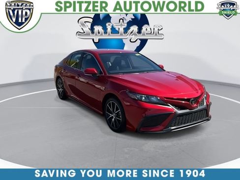 Used 2024 Toyota Camry SE w/ Convenience Package FWD image 2