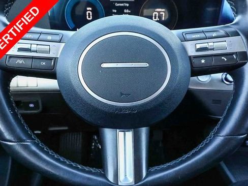 Certified 2025 Hyundai Kona SEL FWD image 25