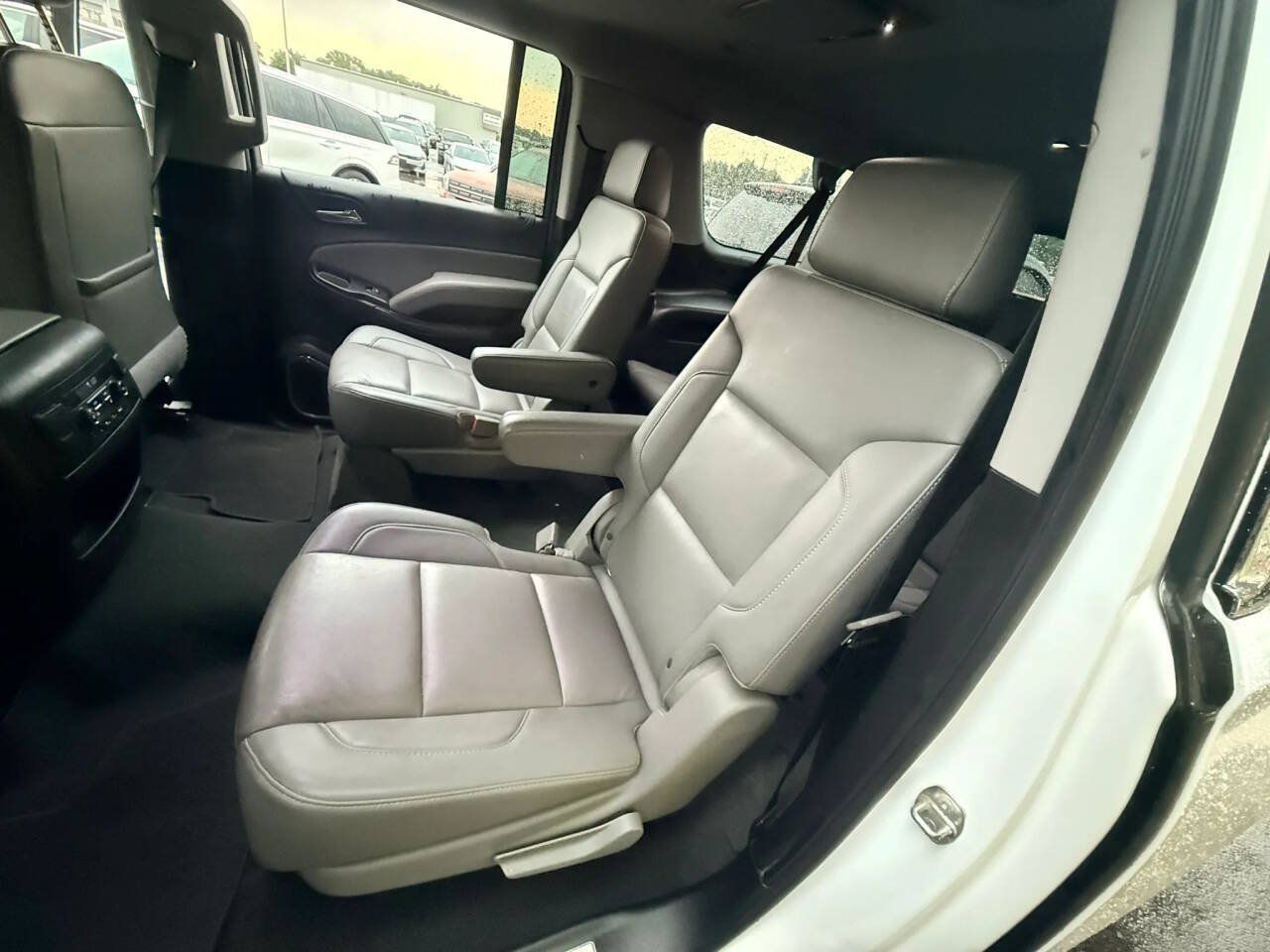 Used 2019 Chevrolet Suburban LT w/ Luxury Package AWD/4WD image 20