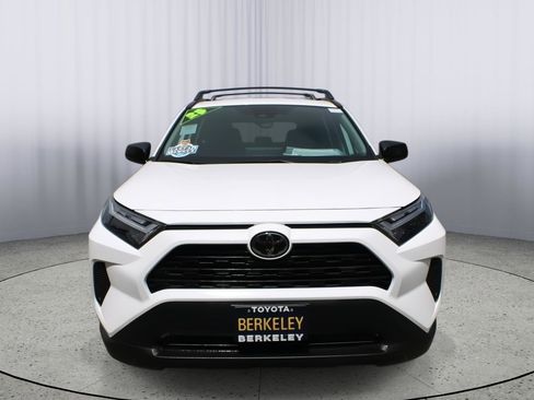 Used 2025 Toyota RAV4 LE AWD/4WD image 3