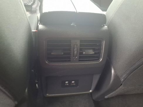 Used 2023 Nissan Rogue SV image 28