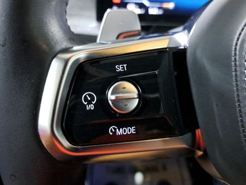 Used 2024 BMW 740i RWD image 19