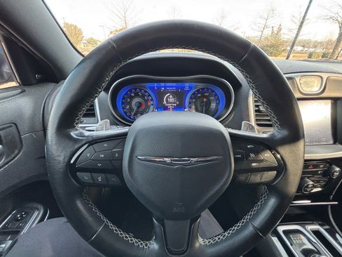 Used 2020 Chrysler 300 S image 24